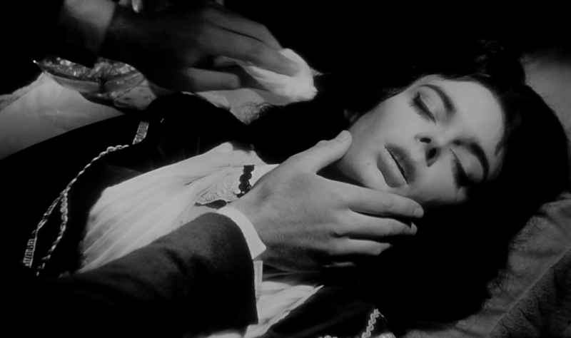 Barbara Steele in "La maschera del demonio" ("Mask of Satan", "Black Sunday", "Die Stunde, wenn Dracula kommt"), 1960, Regio Mario Bava.