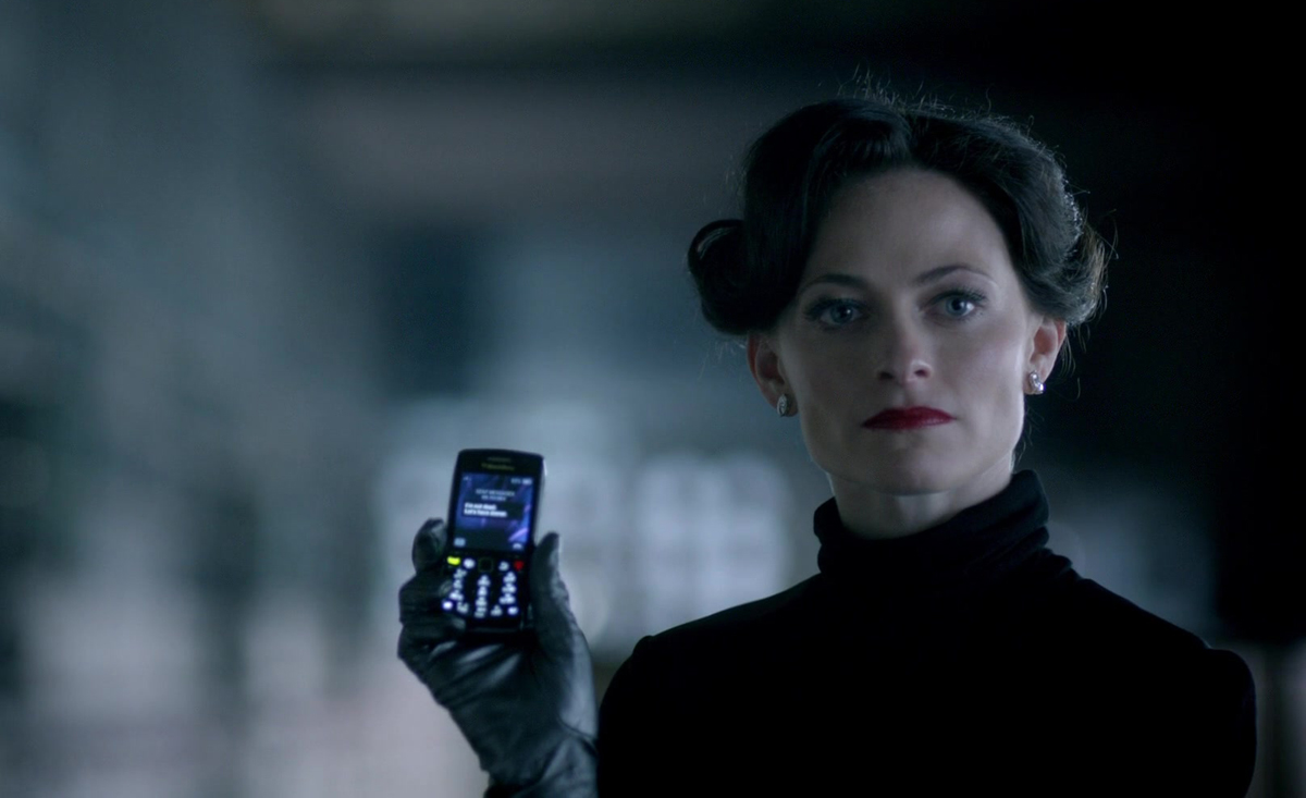 Sherlock - Ein Skandal in Belgravia (A Scandal in Belgravia), Lara Pulver als Irene Adler.