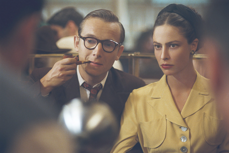 Lorànt Deutsch und Anna Mouglalis in "Les amants du flore".