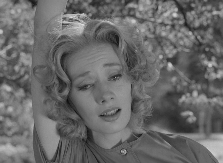 Candace Hilligoss in "Carnival of Souls" ("Tanz der toten Seelen"), 1962, Regie Herk Harvey.