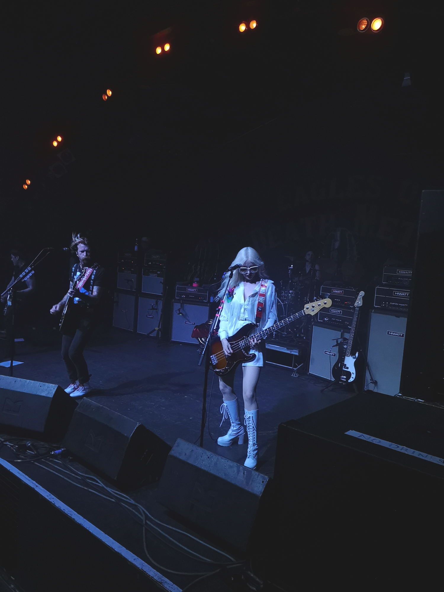 Eagles of Death Metal, Markthalle Hamburg 13.07.2023, Jesse Hughes, Jennie Vee.