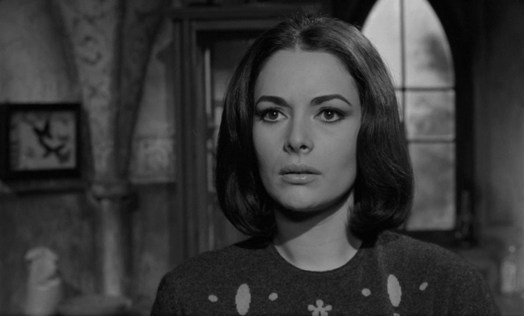 Karin Dor in "Der unheimliche Mönch", 1965.
