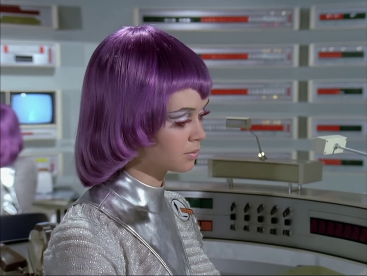 Gabrielle Drake als Lt. Ellis in der TV-Serie "UFO".