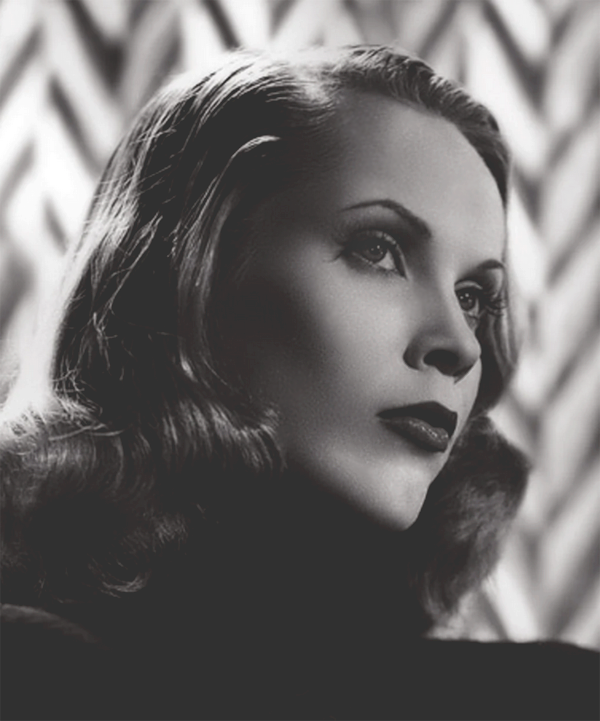 Maila Nurmi, known as Vampira.