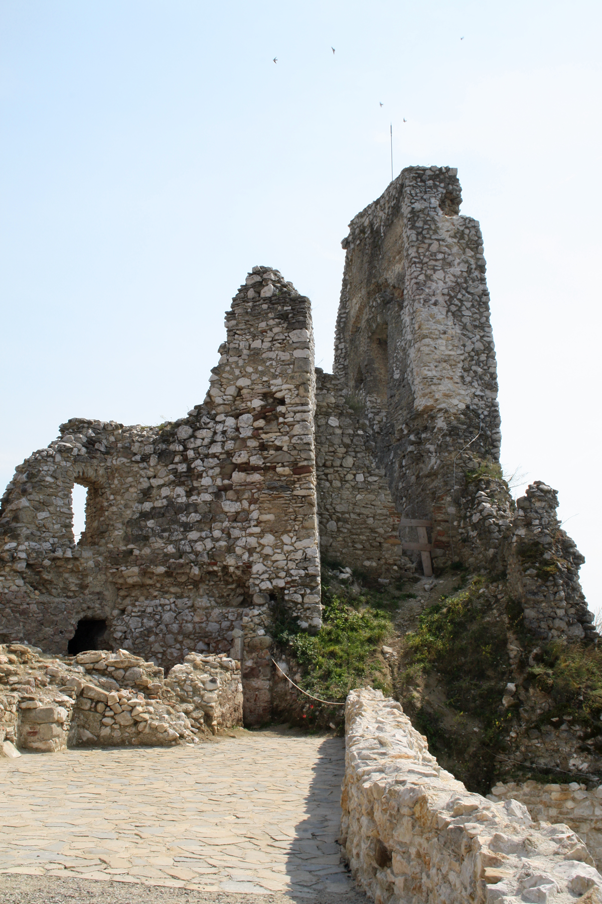 Burg Čachtice, Sitz der Elisabeth Bathory.
