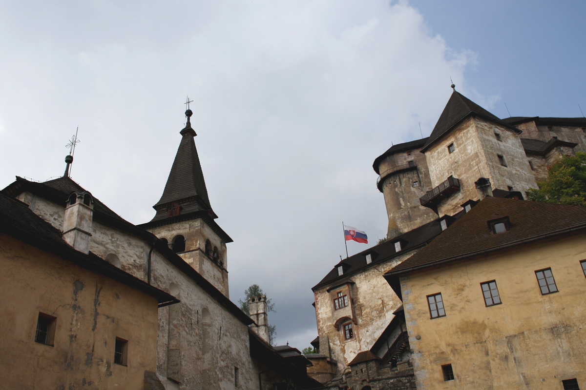 Arwaburg, Burg Orava, Drehort für "Nosferatu - Eine Symphonie des Grauens" von F. W. Murnau. Foto Christian Erdmann.
