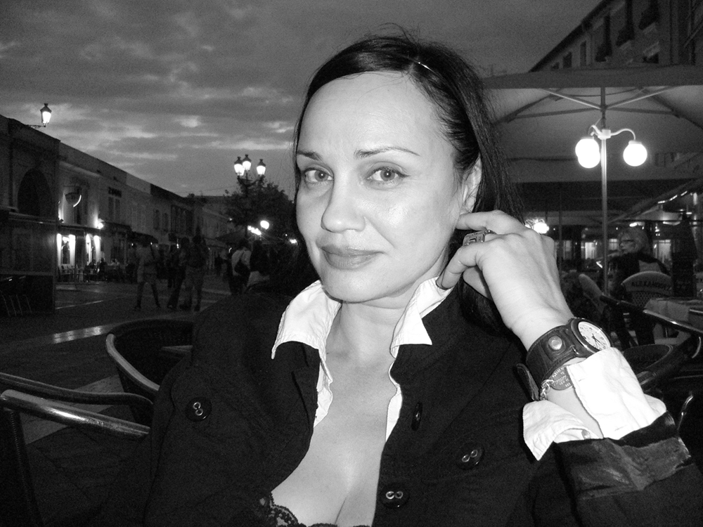 Natasha Shneider. Photo Alain Johannes.