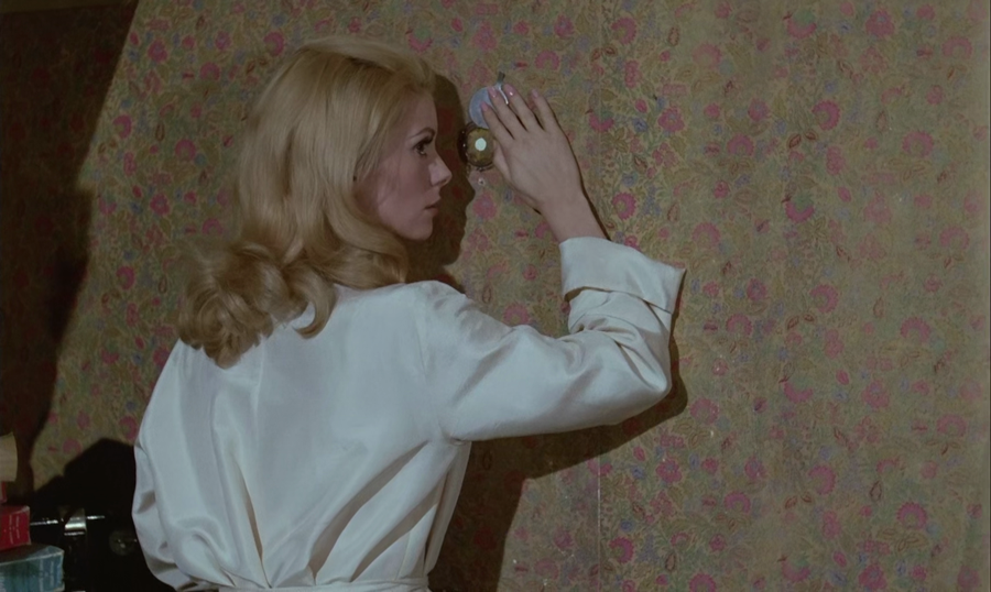 Catherine Deneuve in "Belle de Jour", Regie Luis Bunuel.