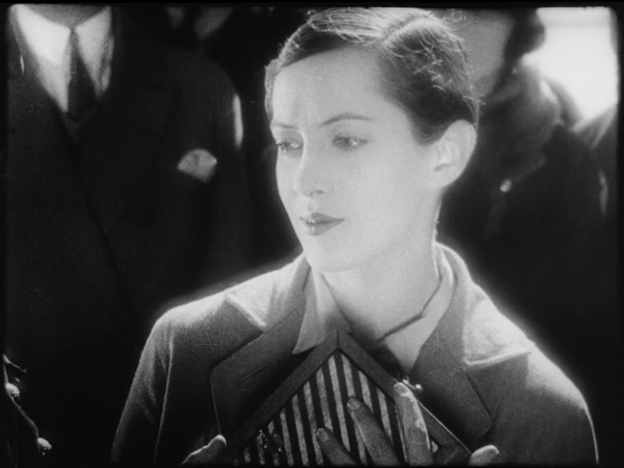 Fano Messan in "Un Chien Andalou"  von Luis Bunuel.