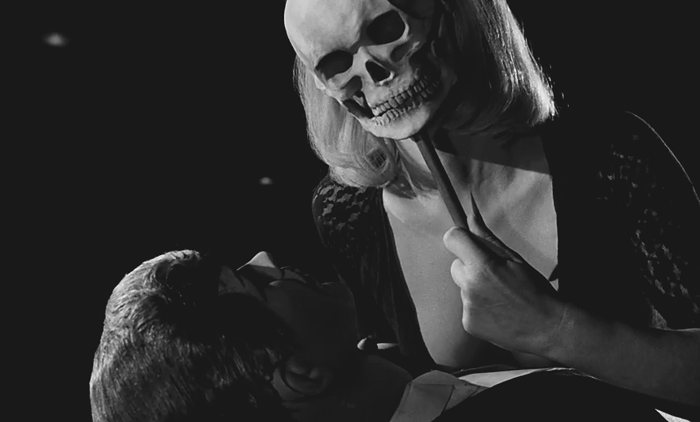 Estella Blain in "The Diabolical Dr. Z" ("MIss Muerte"), Regie Jess Franco.