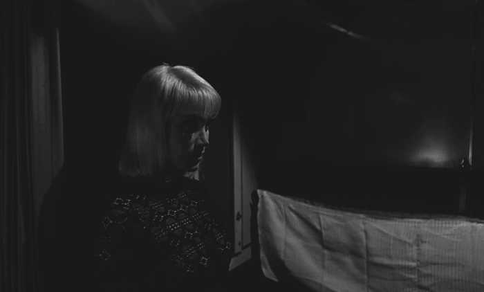 Estella Blain in "The Diabolical Dr. Z" ("MIss Muerte"), Regie Jess Franco.