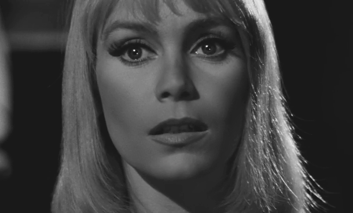 Estella Blain in "The Diabolical Dr. Z" ("MIss Muerte"), Regie Jess Franco.