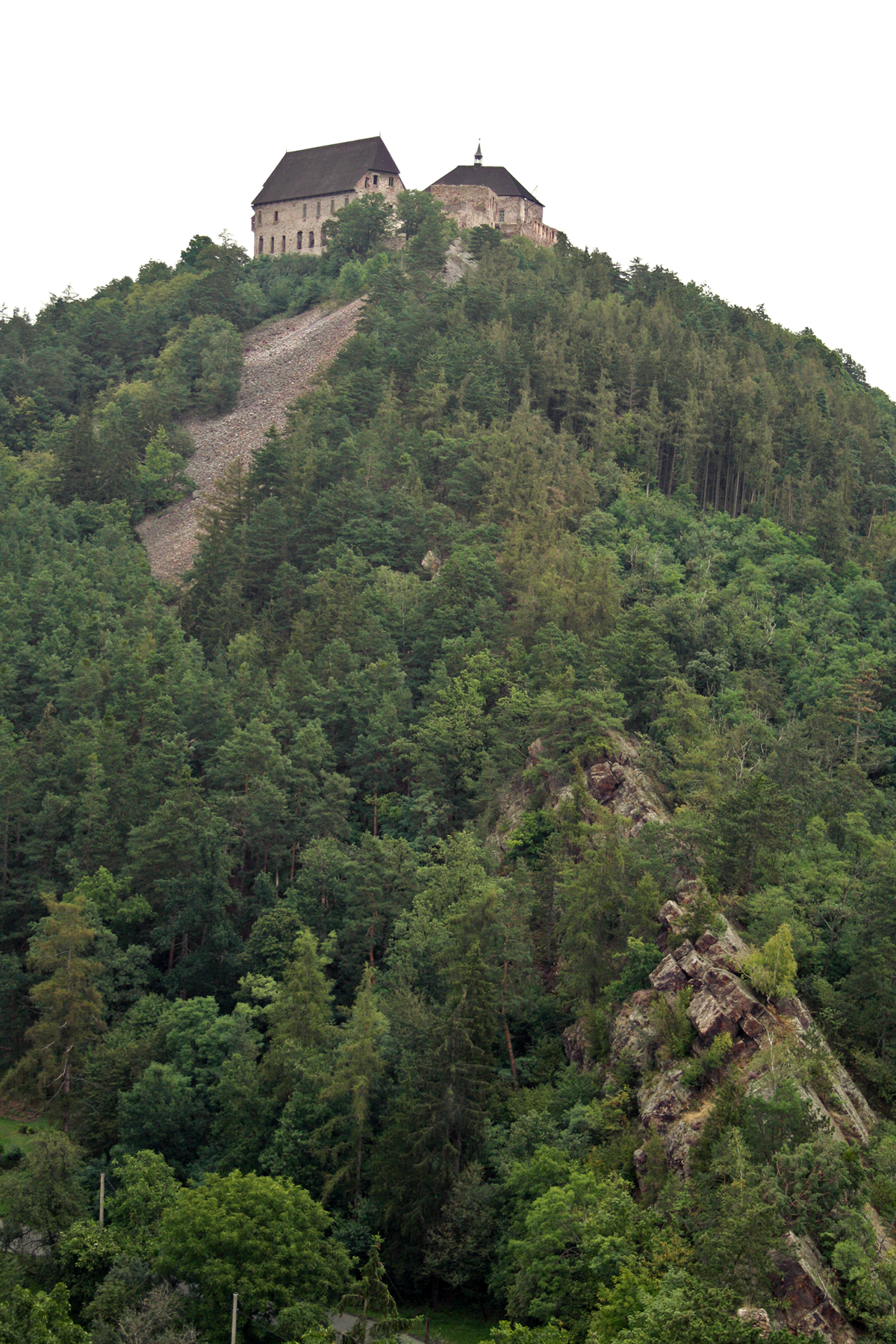 Burg Točnik. Foto Christian Erdmann.