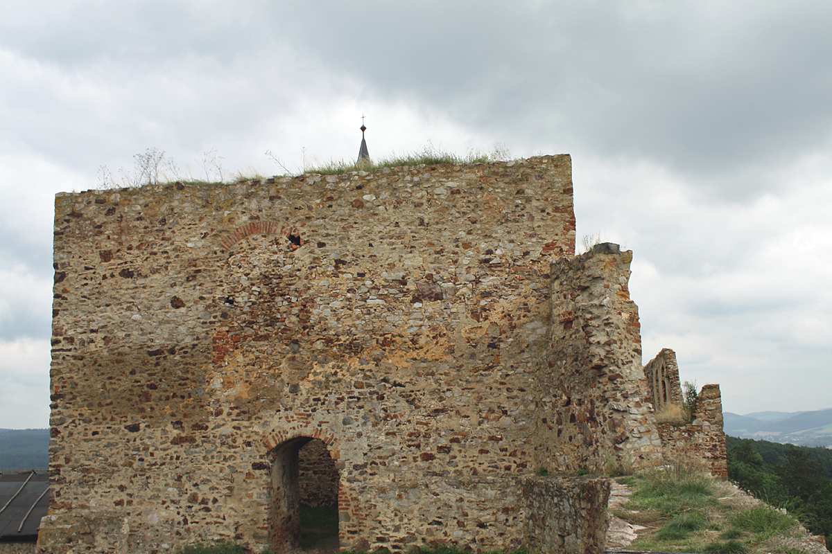 Burg Točnik.