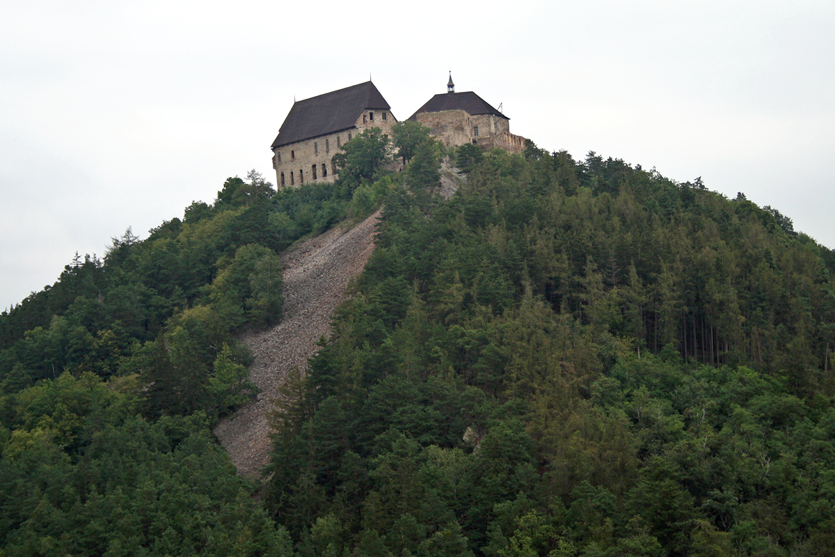 Burg Točnik.