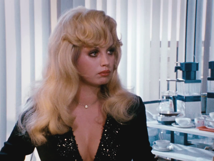 Barbara Valentin in "Welt am Draht", 1973, Regie Rainer Werner Fassbinder.